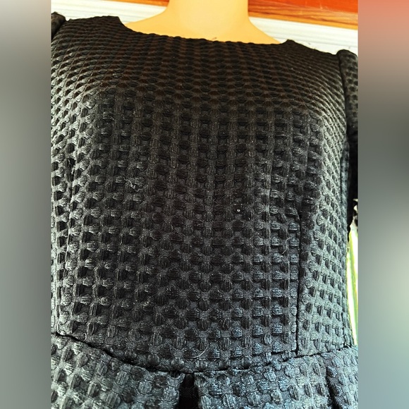 DSI Dress Up for Mode - Black lined Dress 👗 - Picture 3 of 7